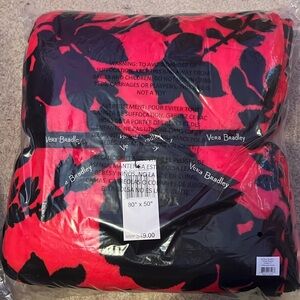 Vera Bradley Throw Blanket - Silhouette Floral